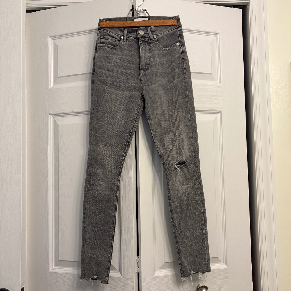 LOFT Petite Silver Grey Chewed Hem High Rise Skinny Jeans, Size 00 Petite